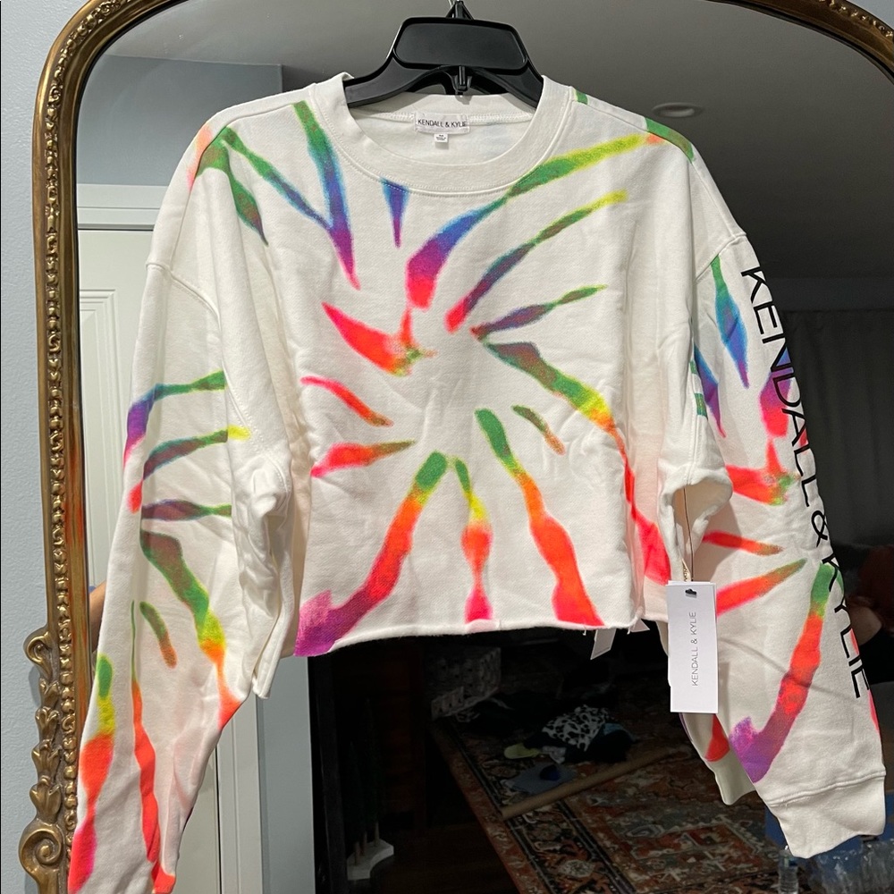 Kendall + Kylie Fleece Cropped Crewneck Sweatshirt (NWT)